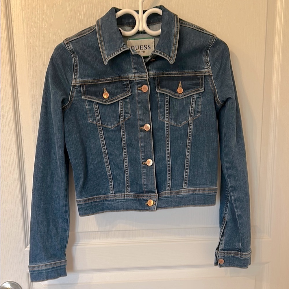 NWOT Guess Blue Jean Jacket Cropped Small